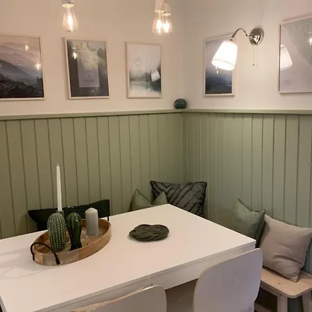 Gemuetliche In Geidorf Mit Garten- Grazer Dom-naehe By Interhome *